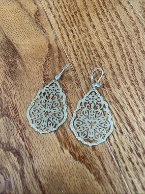 Gold Filigree Teardrop Dangle Earrings - Elegant Women Jewelry